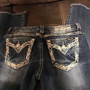 Miss Me Capris Sz 31